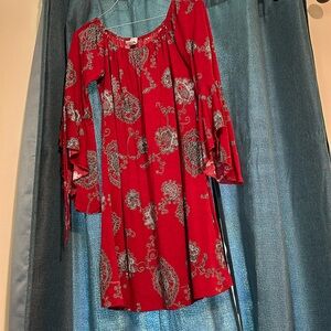 Dress with beautiful print and super soft, stretchy fabric!